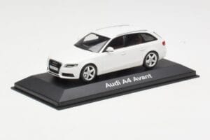 Audi A4 B8 Avant Ibis White Minichamps 1:43 5010804213 Metal — zdjęcie 2 z 4