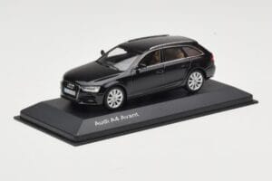 Audi A4 B8 Avant Phantom Black Minichamps 1:43 5011204223 Metal — zdjęcie 2 z 4