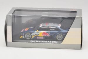 Audi A4 B8 #2 Red Bull M. Tomczyk DTM 2008 Minichamps 1:43 5020800133 Metal — zdjęcie 4 z 4