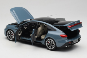 Audi A5L Sportback Niebieskoszary OEM 1:18 ZAM60004B Metal — zdjęcie 5 z 8
