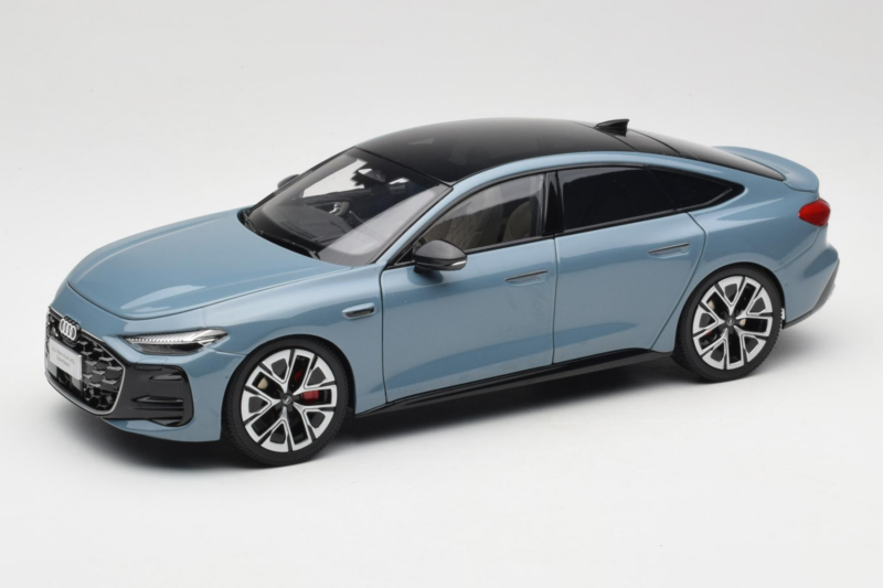 Audi A5L Sportback Niebieskoszary OEM 1:18 ZAM60004B Metal