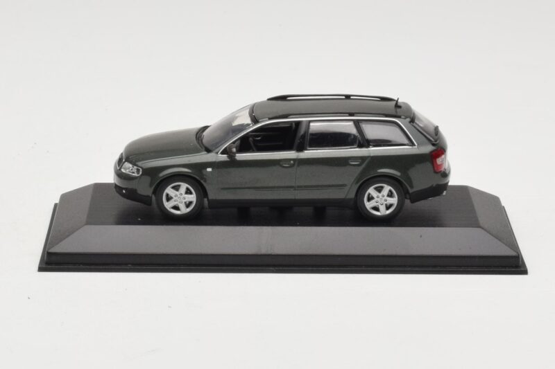 Audi A6 C5 Avant Ciemnoszary Minichamps 1:43 AUDI006 Metal