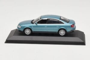 Audi A6 C5 Jasny Niebieski Minichamps 1:43 AUDI004 Metal