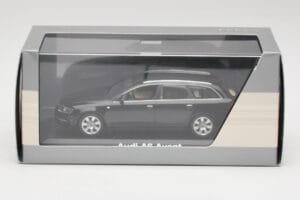 Audi A6 C6 Avant Phantom Czarny Minichamps 1:43 5010406233 Metal — zdjęcie 4 z 4