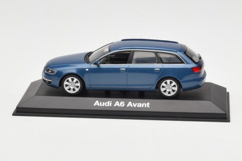 Audi A6 C6 Avant Stratos Blue Minichamps 1:43 5010406223 Metal