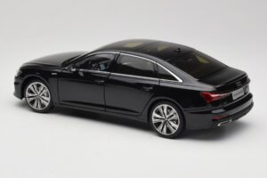 Audi A6L C8 Czarny Paudi Model 1:18 42499 Metal — zdjęcie 7 z 8