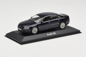 Audi A8 D3 Blue Metallic Light Interior Minichamps 1:43 20000001386003 Metal — zdjęcie 2 z 4
