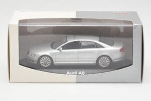 Audi A8 D3 Srebrny Minichamps 1:43 20000001386001 Metal — zdjęcie 4 z 4