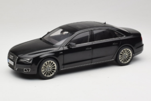 Audi A8L D3 W12 Phantom Black Kyosho 1:18 5011008125 Metal
