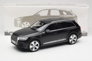 Audi Q7 4M Matowy Czarny Minichamps 1:18 110014001 Metal — zdjęcie 8 z 8