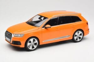 Audi Q7 4M Pomarańczowy Metallic Minichamps 1:18 110014004 Metal