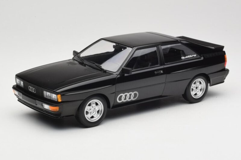Audi Quattro Czarny Metalik Minichamps 1:18 155016121 Metal
