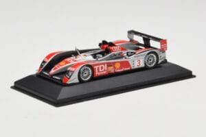 Audi R10 TDI LMP1 #3 L. Luhr / A. Premat / M. Rockenfeller 24 Hours of Le Mans 2008 Minichamps 1:43 400089903 Metal — zdjęcie 2 z 4