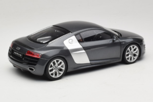 Audi R8 5.2 FSI Quattro Daytona Grey Kyosho 1:18 09216DG Metal — zdjęcie 3 z 7