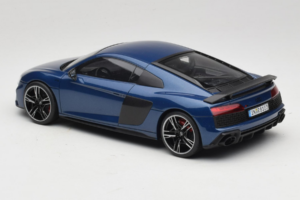 Audi R8 Ascari Blue Jada 1:18 5011918451 Metal — zdjęcie 5 z 6