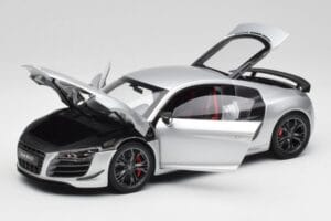 Audi R8 GT Type 42 Ice Srebrny Metallic Kyosho 1:18 09218IS Metal — zdjęcie 2 z 8