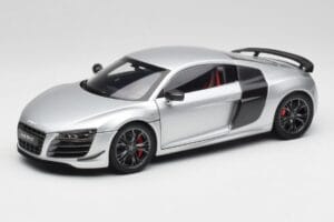Audi R8 GT Type 42 Ice Srebrny Metallic Kyosho 1:18 09218IS Metal