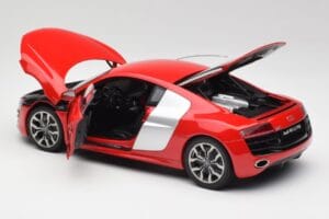Audi R8 V10 Brilliant Czerwony Kyosho 1:18 09216RR Metal — zdjęcie 5 z 8