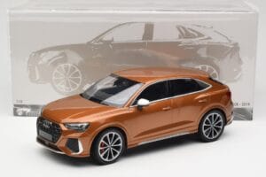Audi RS Q3 Sportback 8U Brown Metallic Minichamps 1:18 155018104 Metal — zdjęcie 6 z 6