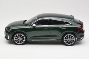 Audi RS Q3 Sportback 8U Green Metallic Minichamps 1:18 155018102 Metal — zdjęcie 3 z 6