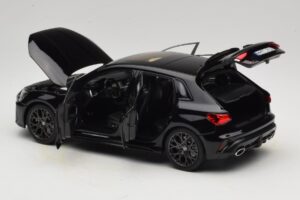 Audi RS3 8Y Sportback Myth Black Norev 1:18 188388 Metal — zdjęcie 5 z 8