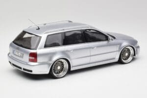 Audi RS4 B5 Avant Srebrny Custom Wheels Otto 1:18 OT521 Żywica — zdjęcie 2 z 6