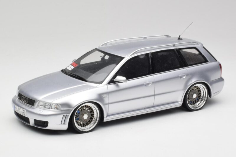 Audi RS4 B5 Avant Srebrny Custom Wheels Otto 1:18 OT521 Żywica