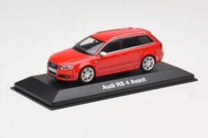 Audi RS4 B7 Avant Czerwony Minichamps 1:43 5010509213 Metal — zdjęcie 2 z 4