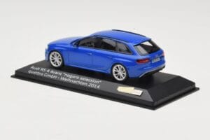 Audi RS4 B8 Avant Nogaro Blue Świąteczna Selekcja 2014 Minichamps 1:43 AUDI003 Metal — zdjęcie 3 z 4