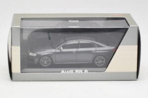 Audi RS6 C6 Daytona Grey Minichamps 1:43 5010810123 Metal — zdjęcie 4 z 4