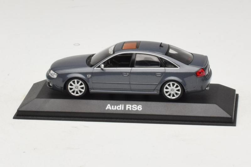 Audi RS6 C5 Szary Minichamps 1:43 20000001217001 Metal
