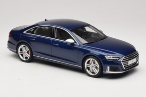 Audi S8 D5 Niebieski GT Spirit 1:18 GT313 Żywica — zdjęcie 4 z 6