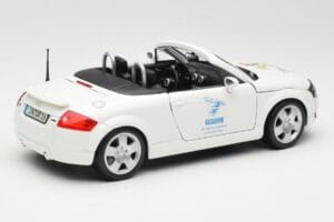 Audi TT 8N Kabriolet Biały Maisto 1:18 56065 Metal — zdjęcie 3 z 8