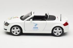Audi TT 8N Kabriolet Biały Maisto 1:18 56065 Metal — zdjęcie 4 z 8