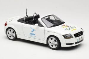 Audi TT 8N Kabriolet Biały Maisto 1:18 56065 Metal — zdjęcie 6 z 8