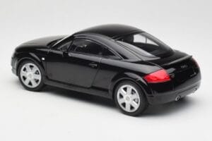Audi TT 8N Czarny Minichamps 1:18 155017021 Metal — zdjęcie 5 z 6
