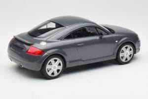 Audi TT 8N Coupe Grey Metallic Minichamps 1:18 155017020 Metal — zdjęcie 2 z 6