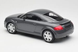 Audi TT 8N Coupe Grey Metallic Minichamps 1:18 155017020 Metal — zdjęcie 5 z 6