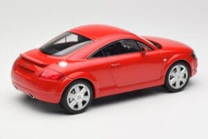 Audi TT 8N Czerwony Minichamps 1:18 155017022 Metal — zdjęcie 2 z 6