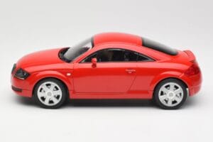 Audi TT 8N Czerwony Minichamps 1:18 155017022 Metal — zdjęcie 3 z 6