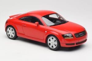 Audi TT 8N Czerwony Minichamps 1:18 155017022 Metal — zdjęcie 4 z 6