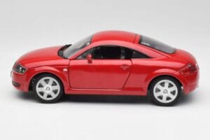 Audi TT 8N Coupe Czerwony Revell 1:18 89909092 Metal — zdjęcie 4 z 8