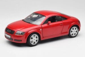 Audi TT 8N Coupe Czerwony Revell 1:18 89909092 Metal