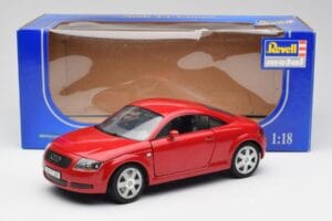 Audi TT 8N Coupe Czerwony Revell 1:18 89909092 Metal — zdjęcie 8 z 8