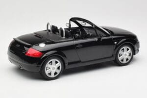 Audi TT 8N Roadster Black Metallic Minichamps 1:18 155017030 Metal — zdjęcie 2 z 6