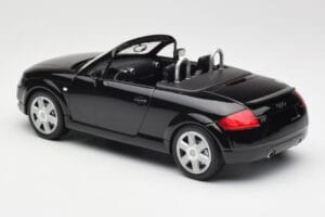 Audi TT 8N Roadster Black Metallic Minichamps 1:18 155017030 Metal — zdjęcie 5 z 6