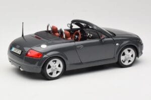 Audi TT 8N Roadster Szary Maisto 1:18 50346 Metal — zdjęcie 3 z 8