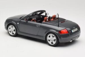 Audi TT 8N Roadster Szary Maisto 1:18 50346 Metal — zdjęcie 7 z 8