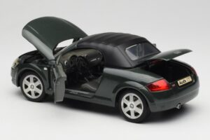 Audi TT 8N Roadster Zielony Revell 1:18 08979 Metal — zdjęcie 5 z 8
