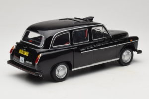 Austin FX4 London Taxi Czarny Minichamps 1:18 180136000 Metal — zdjęcie 3 z 8